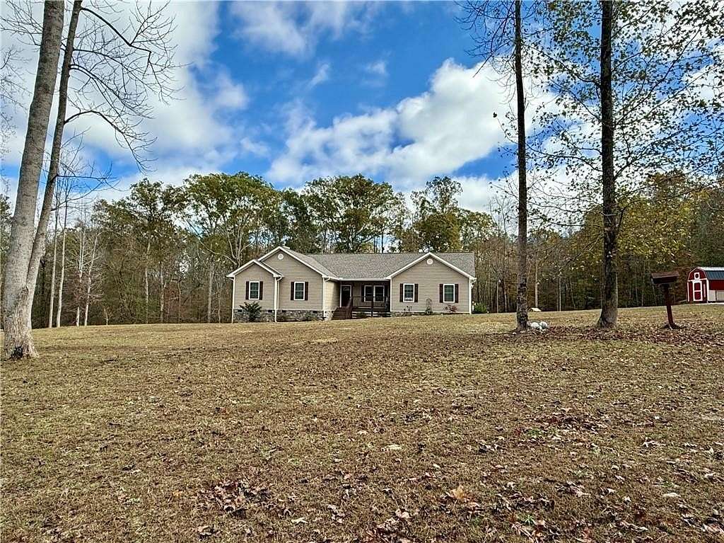 6.02 Acres of Residential Land with Home for Sale in Waco, Georgia