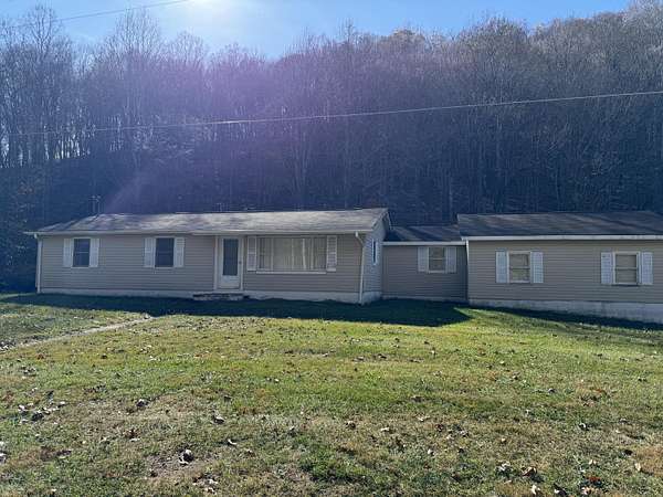 10.1 Acres of Land with Home for Sale in Lindside, West Virginia
