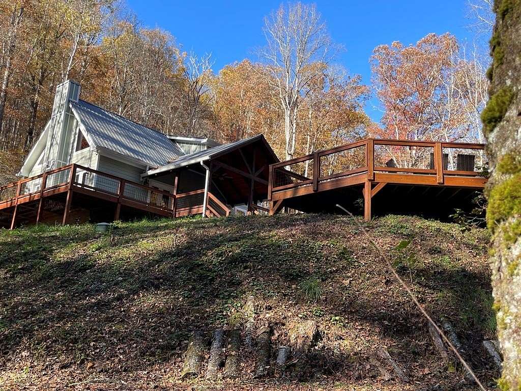 2.53 Acres of Residential Land with Home for Sale in Franklin, North Carolina