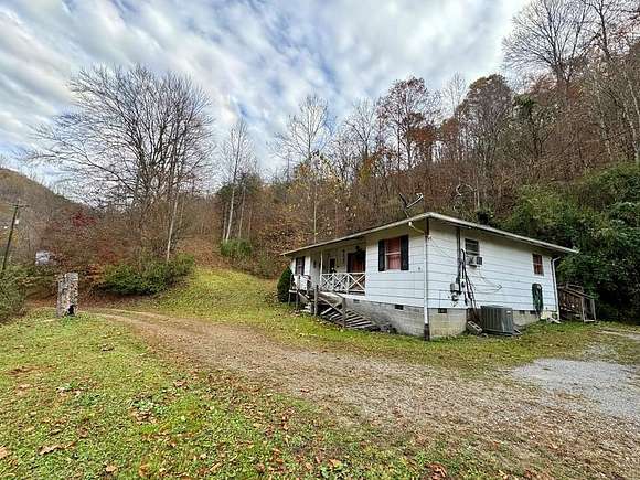 100 Acres of Recreational Land with Home for Sale in Kimper, Kentucky