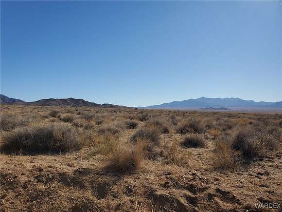 37.96 Acres of Land for Sale in Kingman, Arizona