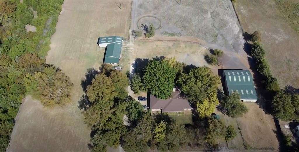 10.3 Acres of Land with Home for Sale in Lavon, Texas