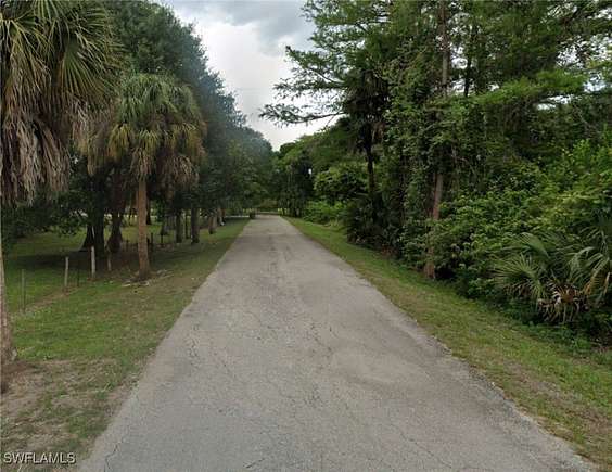 0.998 Acres of Residential Land for Sale in Lehigh Acres, Florida