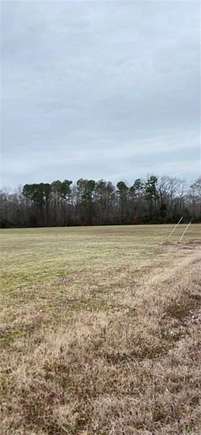 13 Acres of Agricultural Land for Sale in Suffolk, Virginia