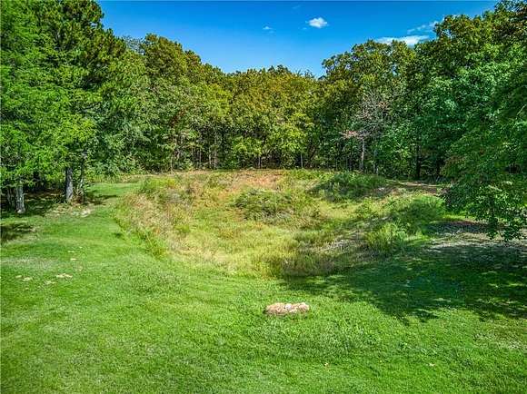 4 Acres of Residential Land with Home for Sale in Harrison, Arkansas