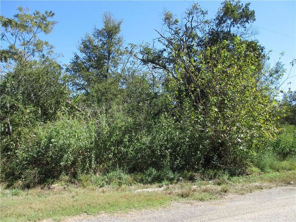 0.18 Acres of Residential Land for Sale in Marlin, Texas