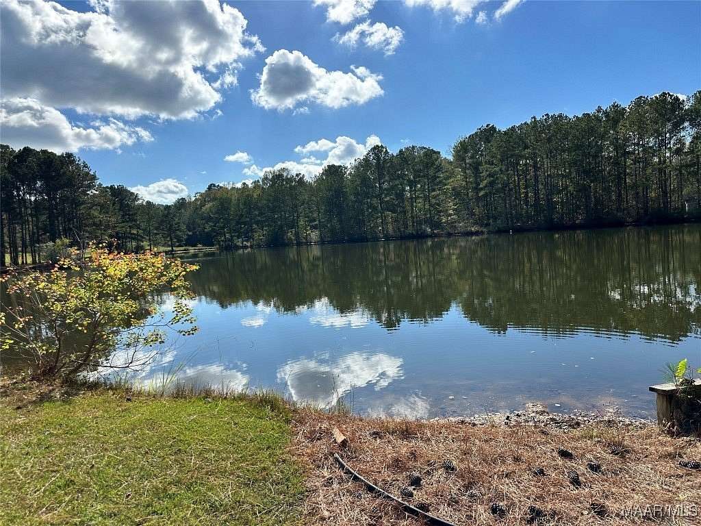 1.611 Acres of Residential Land for Sale in Wetumpka, Alabama