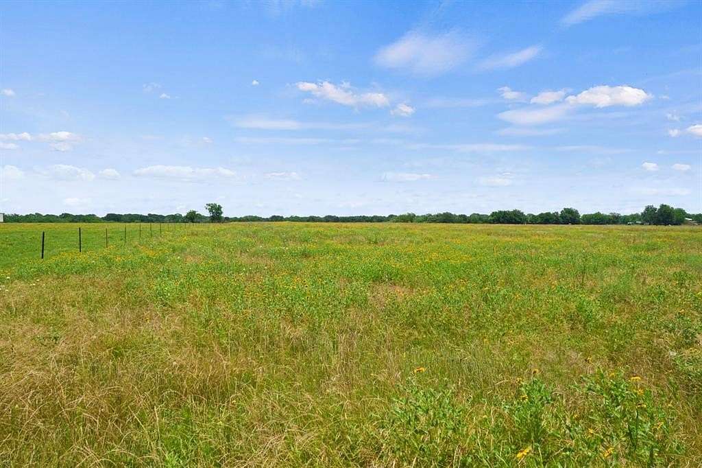 3.25 Acres of Residential Land for Sale in Lone Oak, Texas