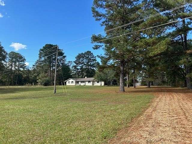 5 Acres of Residential Land with Home for Sale in Summit, Mississippi