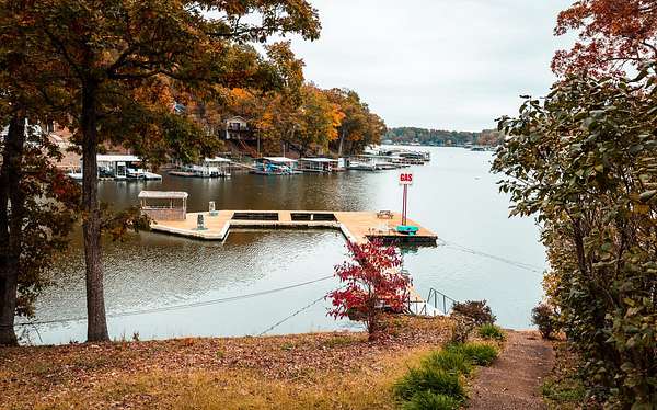 8 Acres of Mixed-Use Land for Sale in Eldon, Missouri