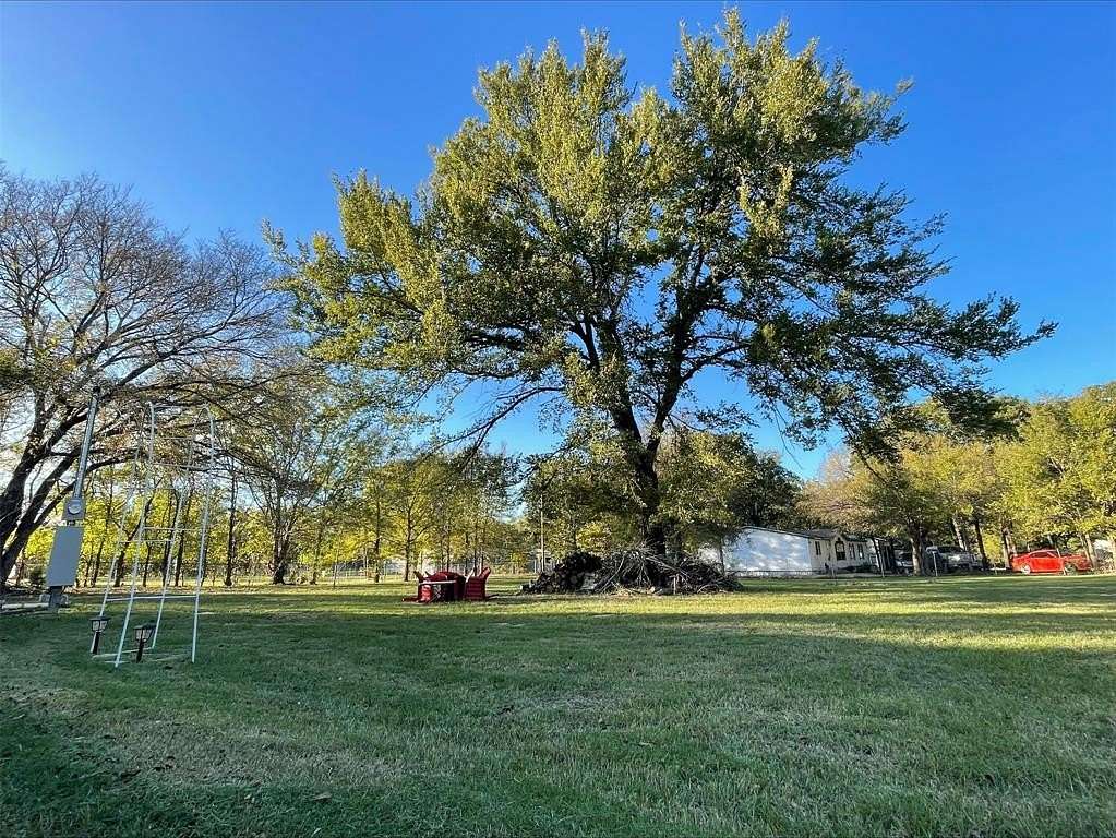 0.402 Acres of Residential Land for Sale in West Tawakoni, Texas