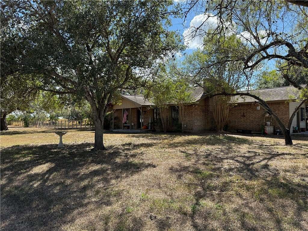 8.4 Acres of Residential Land with Home for Sale in George West, Texas