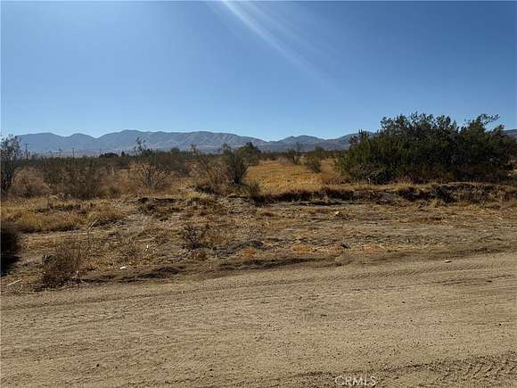 6.916 Acres of Land for Sale in Littlerock, California