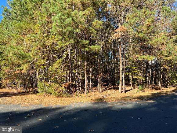 0.36 Acres of Residential Land for Sale in Swan Point, Maryland