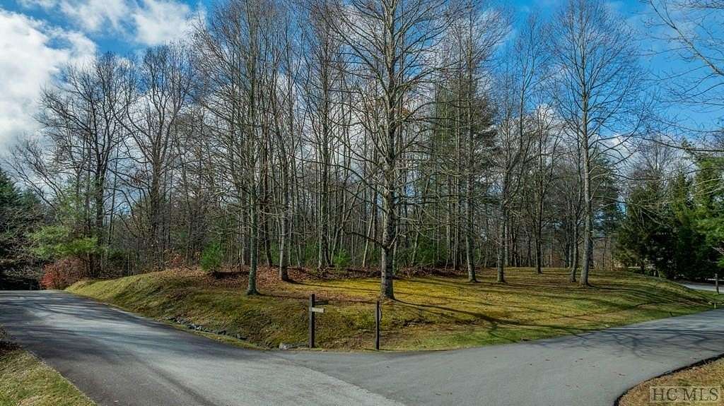 0.75 Acres of Residential Land for Sale in Cashiers, North Carolina