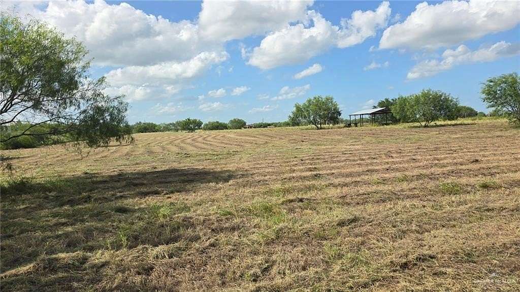 10 Acres of Residential Land for Sale in Edinburg, Texas