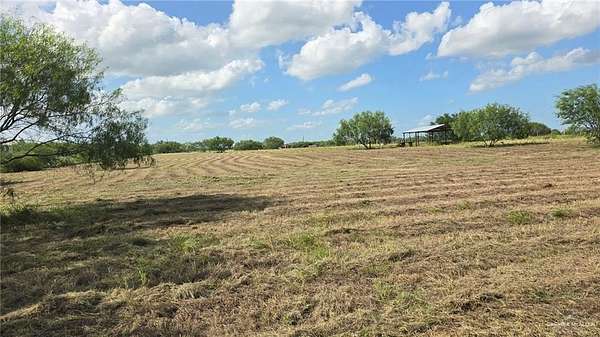 10 Acres of Residential Land for Sale in Edinburg, Texas
