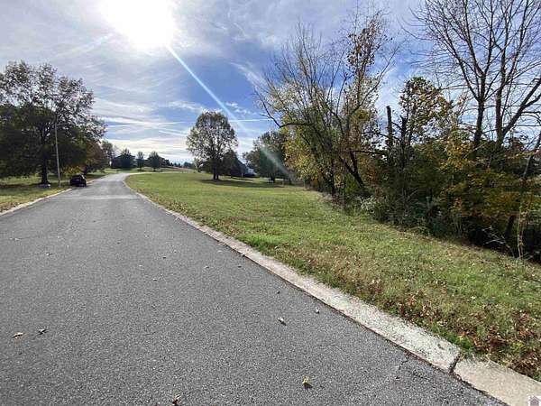 0.88 Acres of Land for Sale in Benton, Kentucky