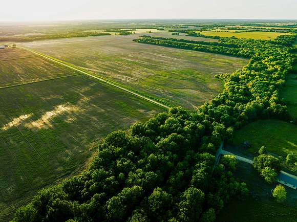 30 Acres of Agricultural Land for Sale in Clarksville, Texas