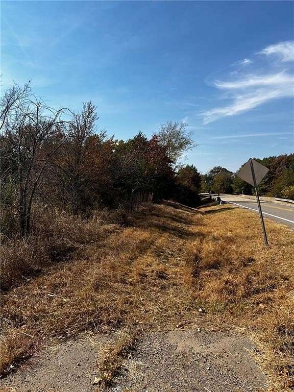 7.14 Acres of Mixed-Use Land for Sale in Lavaca, Arkansas