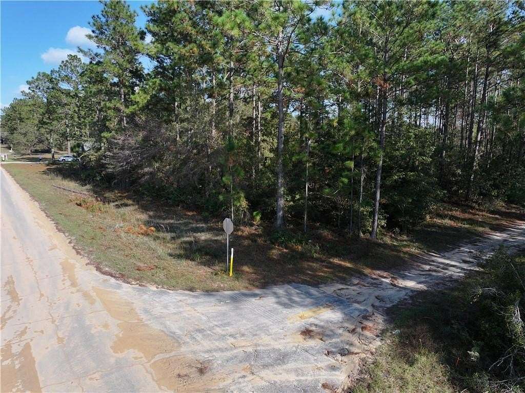 0.95 Acres of Residential Land for Sale in Jesup, Georgia