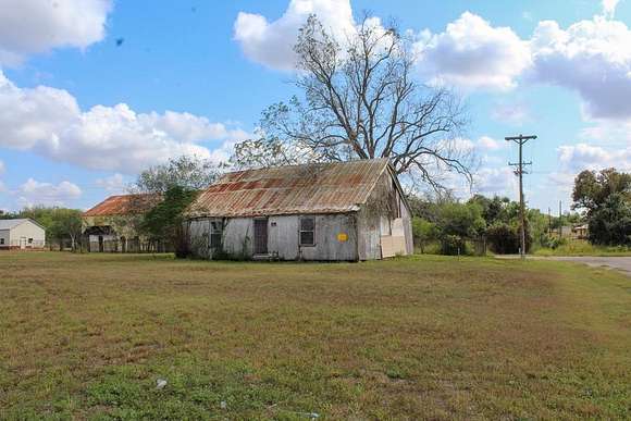 0.287 Acres of Commercial Land for Sale in Beeville, Texas