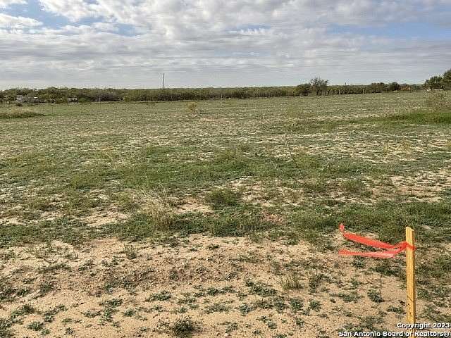 1.365 Acres of Residential Land for Sale in Leming, Texas