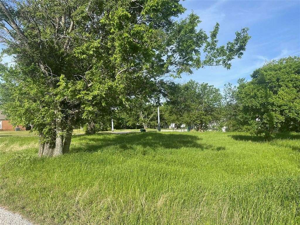 0.15 Acres of Land for Sale in Bowie, Texas