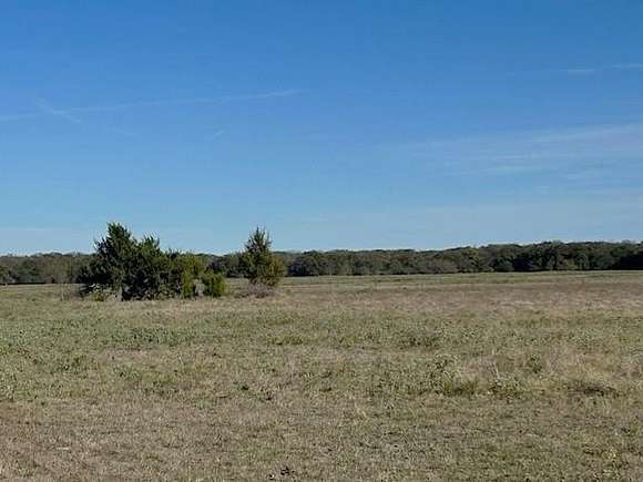 8.497 Acres of Land for Sale in Honey Grove, Texas