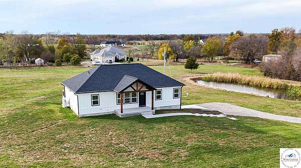 5 Acres of Land with Home for Sale in Sedalia, Missouri