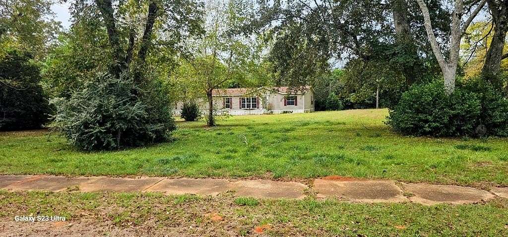 2.97 Acres of Residential Land with Home for Sale in Bluffton, Georgia