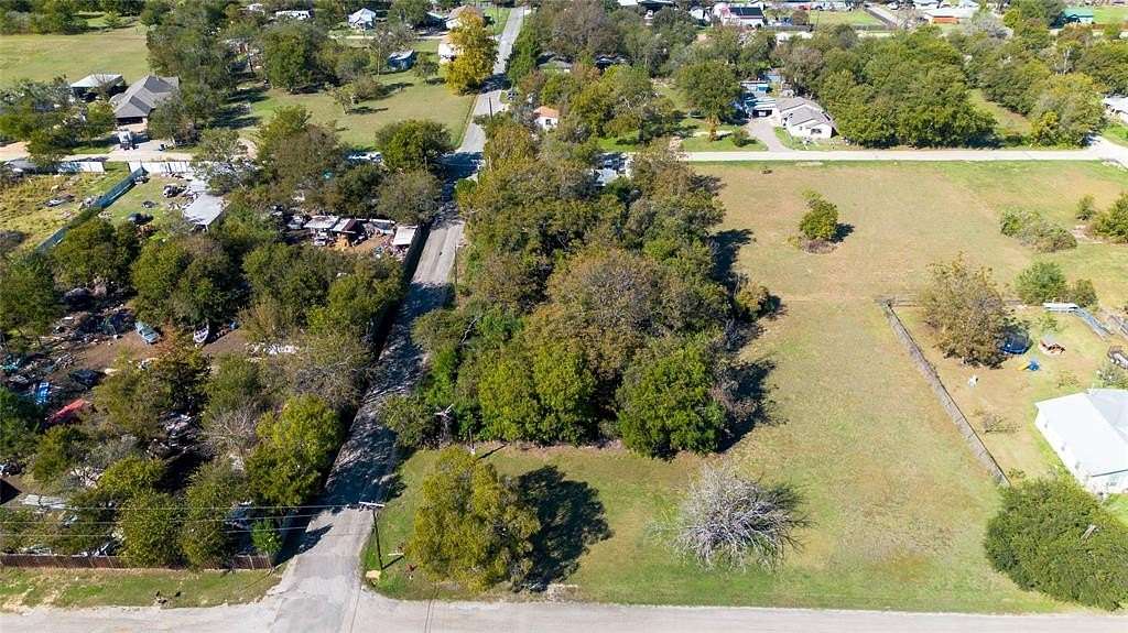 0.3 Acres of Residential Land for Sale in Hillsboro, Texas