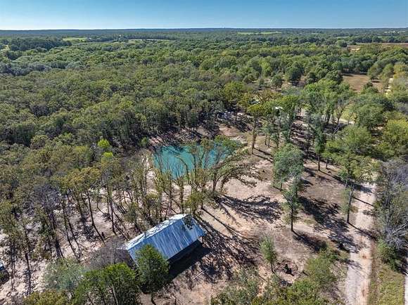 12.42 Acres of Land with Home for Sale in Edgewood, Texas