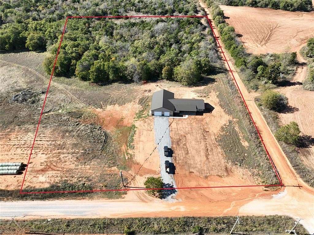 5 Acres of Residential Land with Home for Sale in Minco, Oklahoma