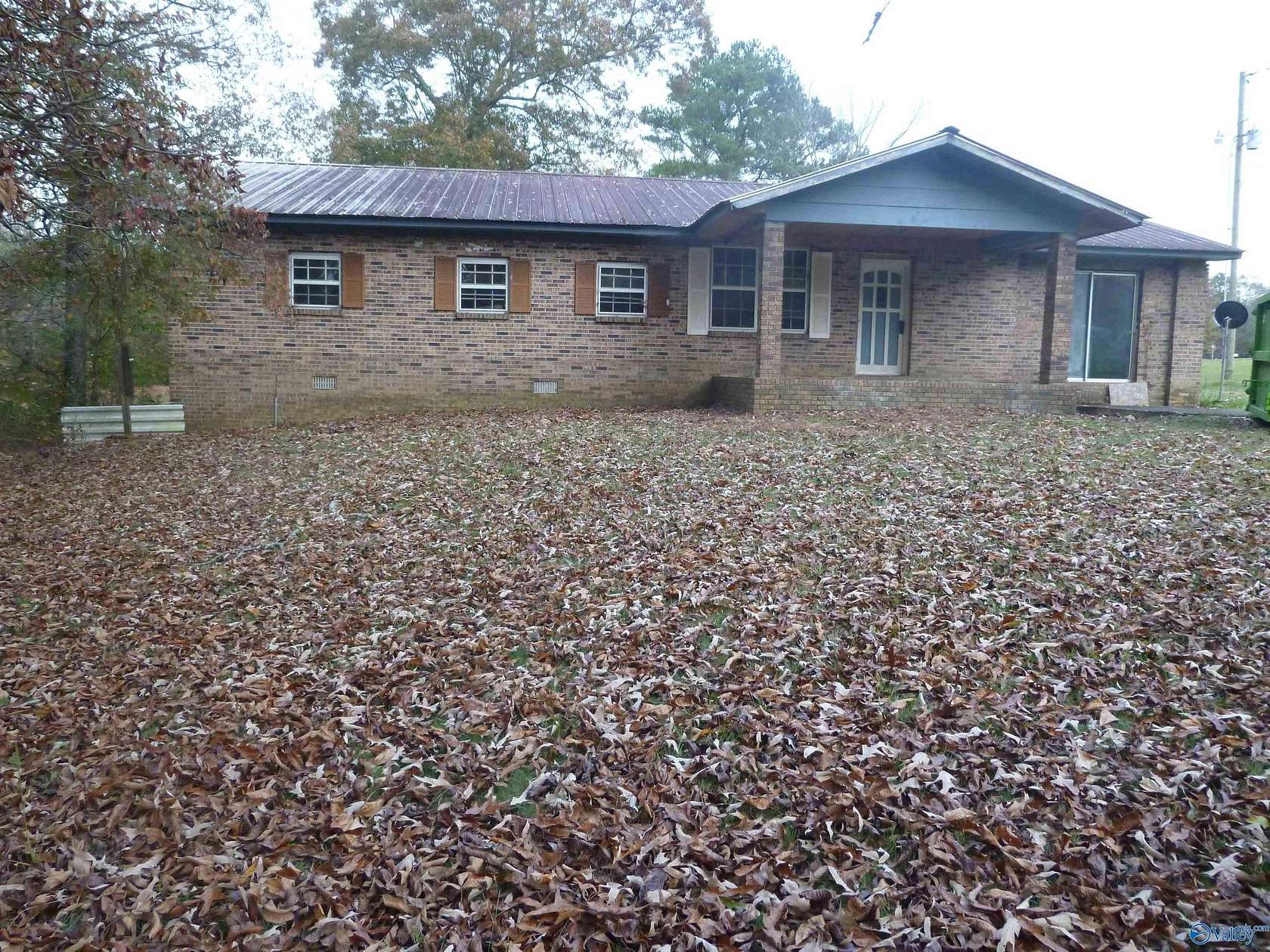 5.6 Acres of Residential Land with Home for Sale in Sylvania, Alabama