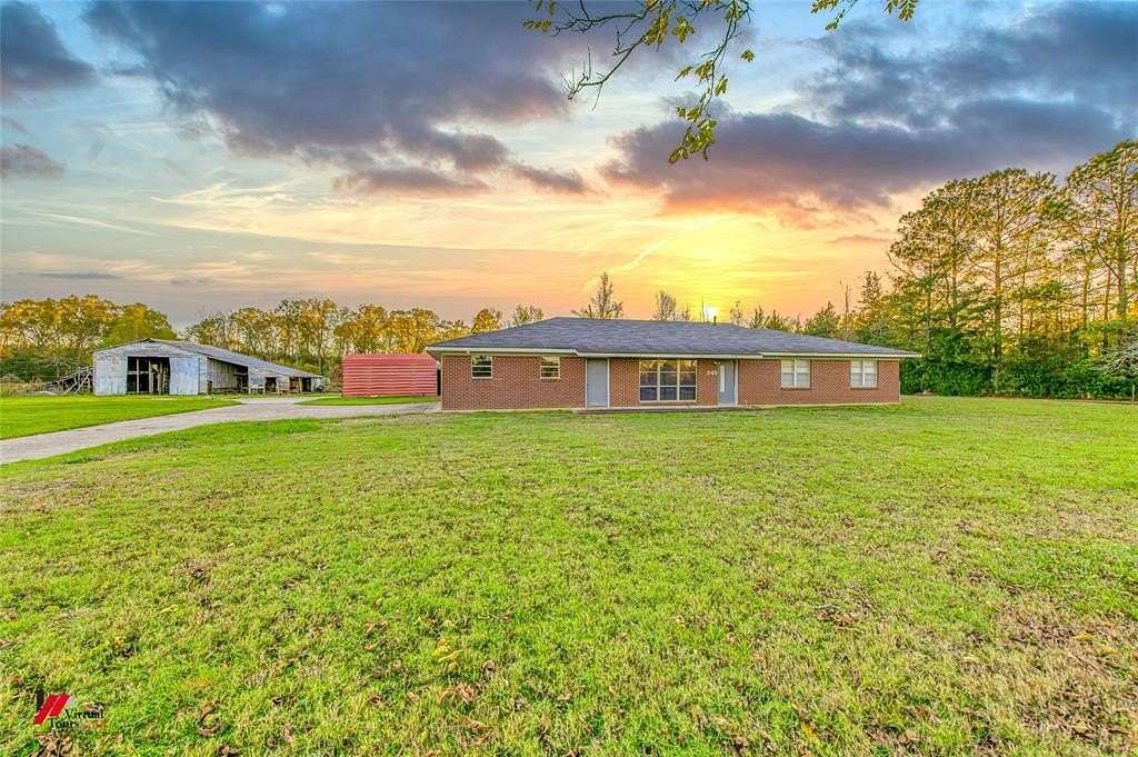 24.5 Acres of Agricultural Land with Home for Sale in Springhill, Louisiana