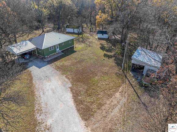 4.5 Acres of Residential Land with Home for Sale in Lincoln, Missouri