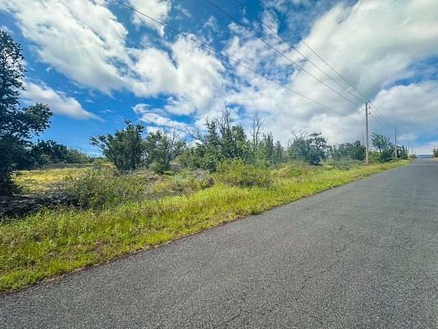 3 Acres of Residential Land for Sale in Hawaiian Ocean View, Hawaii