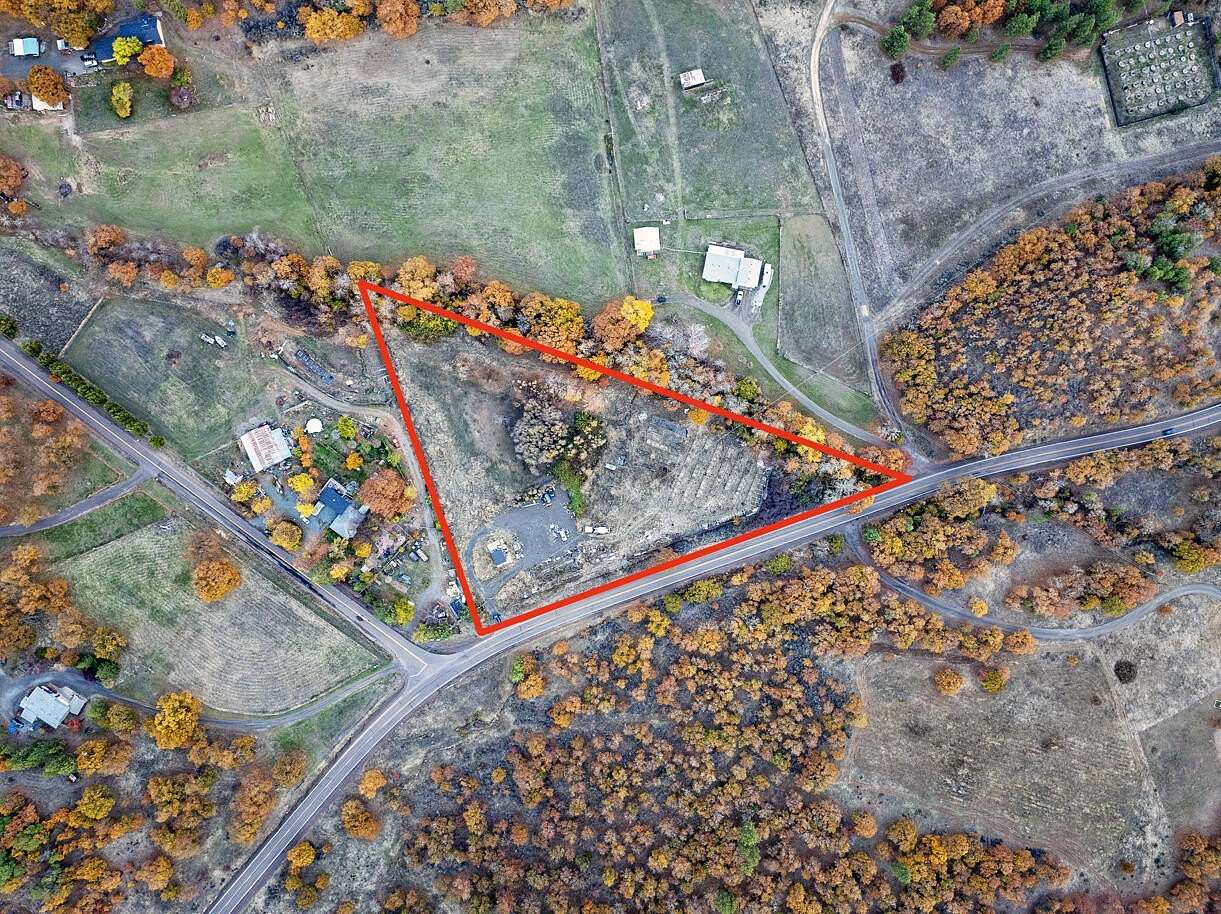 4.4 Acres of Residential Land for Sale in White City, Oregon