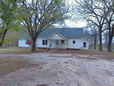 5 Acres of Land with Home for Sale in Thayer, Kansas