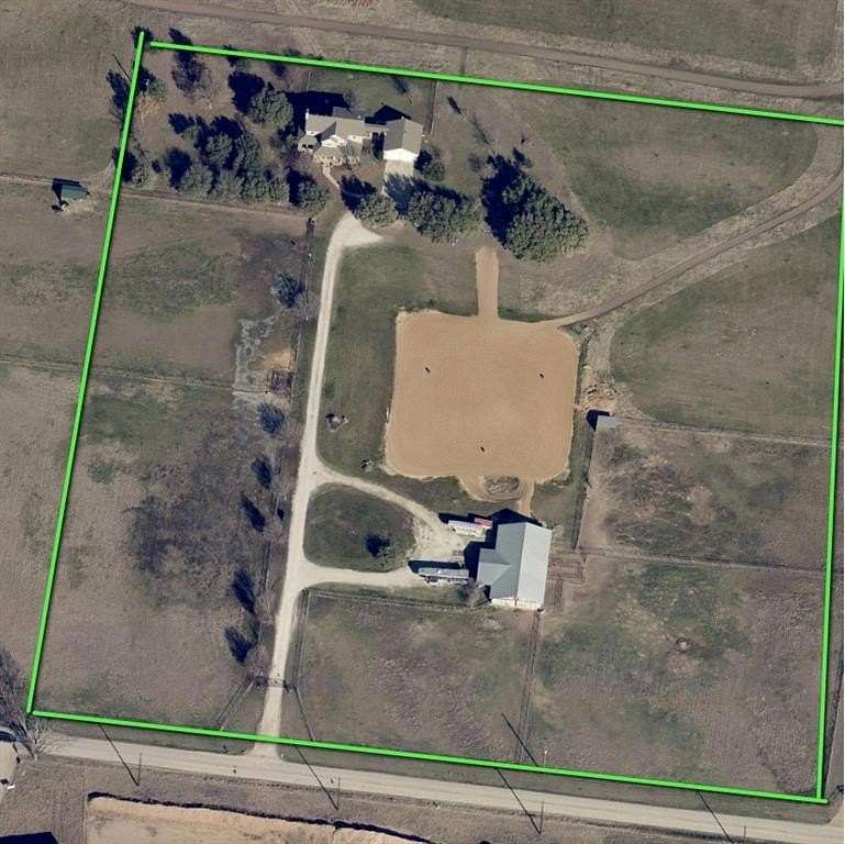 26 Acres of Agricultural Land for Sale in Pilot Point, Texas