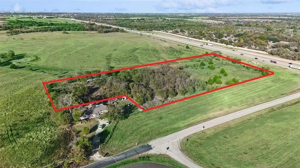 4.94 Acres of Land for Sale in Waxahachie, Texas