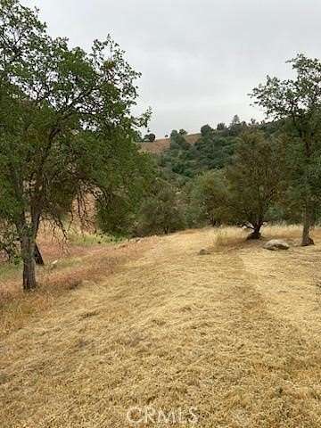 0.859 Acres of Land for Sale in Tehachapi, California