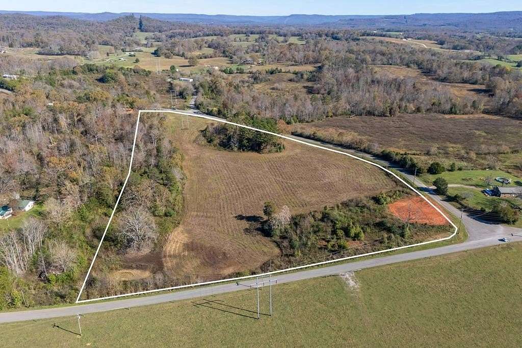 12 Acres of Land for Sale in Quebeck, Tennessee