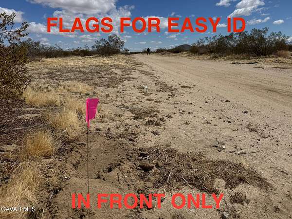 10.2 Acres of Land for Sale in Palmdale, California