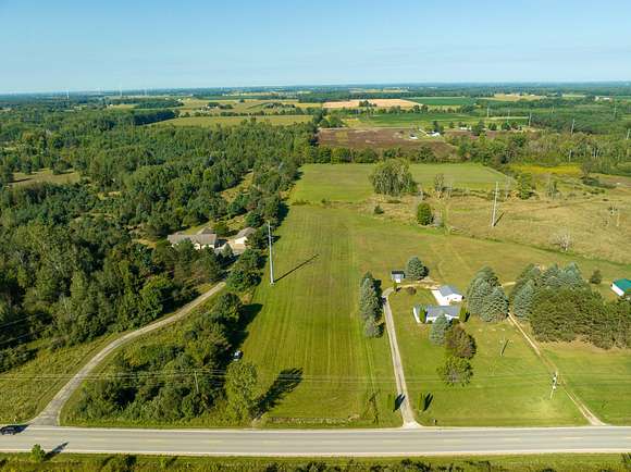 8 Acres of Residential Land for Sale in Coleman, Michigan