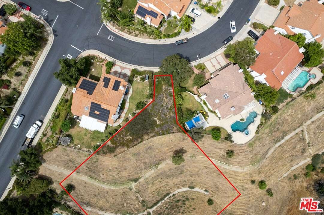 1.048 Acres of Land for Sale in Porter Ranch, California