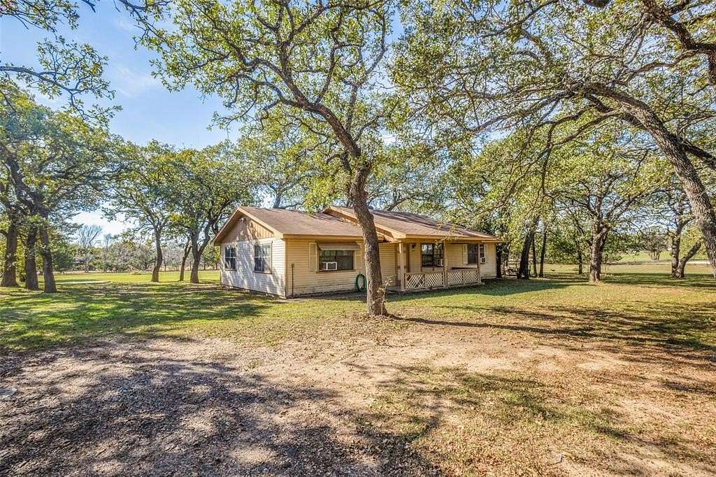 3 Acres of Residential Land with Home for Sale in Gainesville, Texas