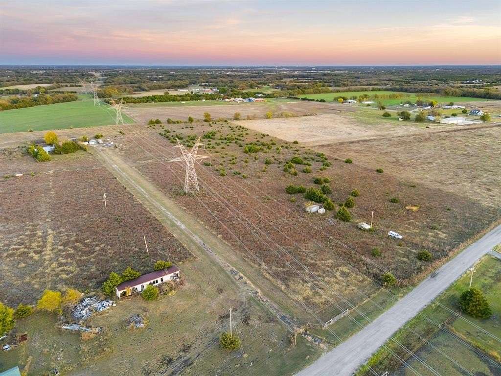 8 Acres of Land with Home for Sale in Farmersville, Texas