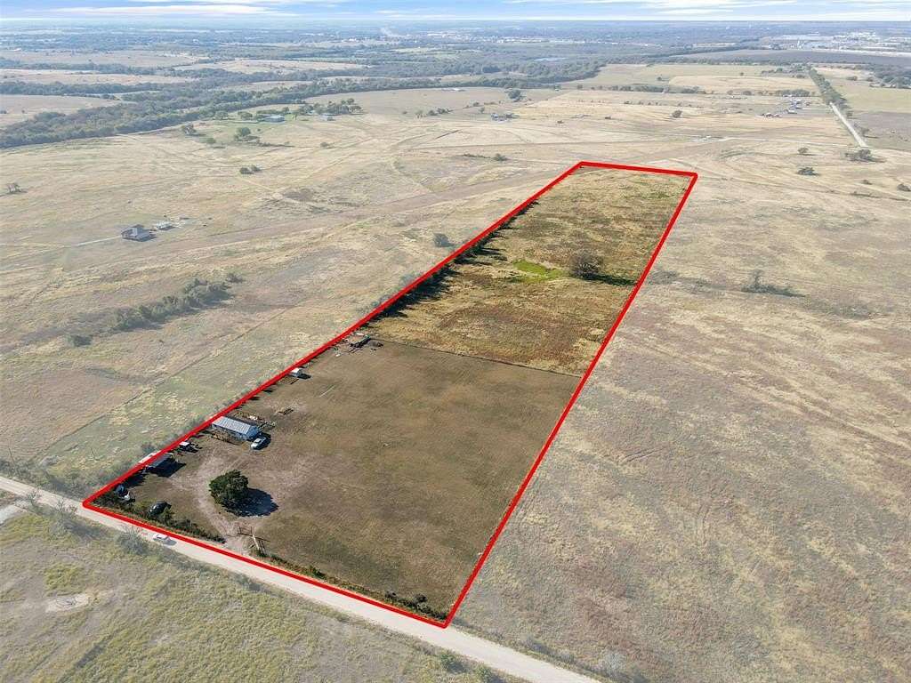 25.069 Acres of Land for Sale in Hillsboro, Texas